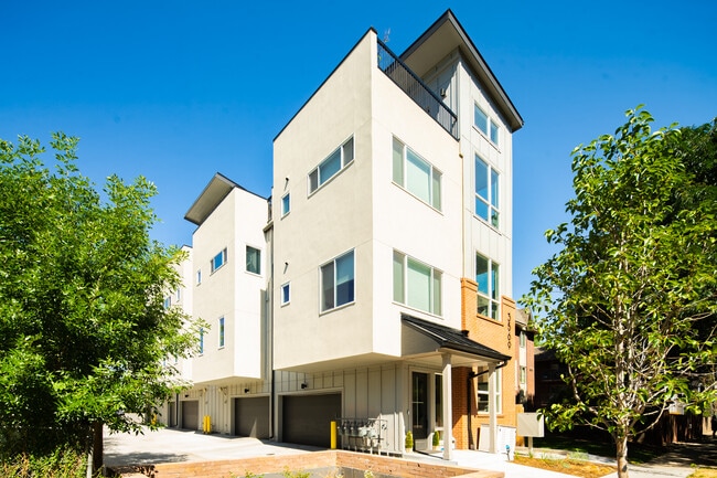 Photo - 3569 S Pennsylvania St