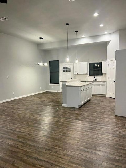 Photo - 207 Laurel Ln