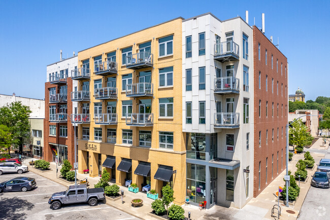 Photo - e5w Building Apartments