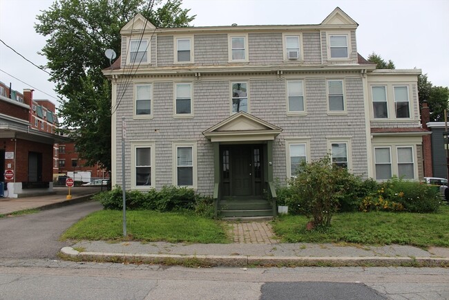 Photo - 2 Bruce Ave Unit 2