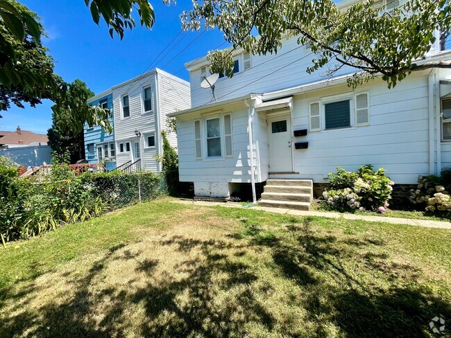 Building Photo - 2700 Edgmont Ave Unit C Rental