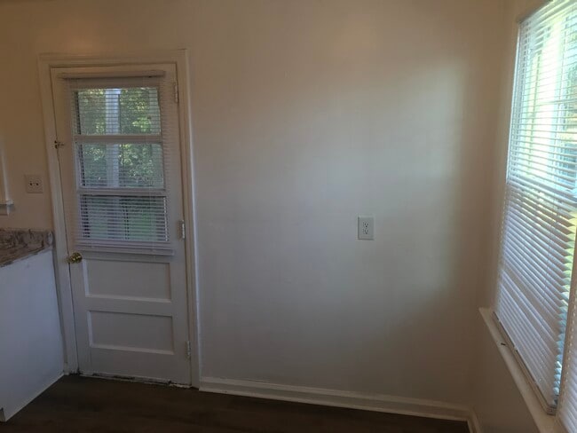 Photo - 1403 Hyman Ave