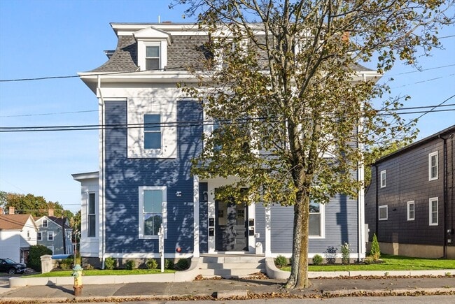Photo - 62 Chestnut St