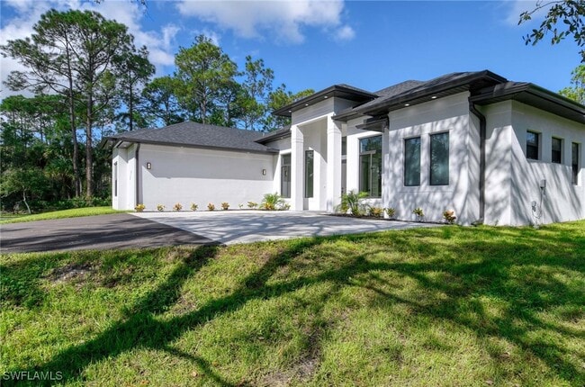 Photo - 219 33rd Ave NW