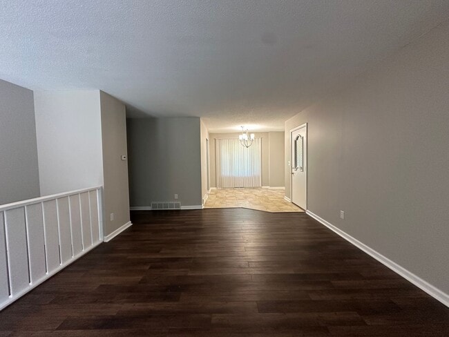 Photo - 120 Heather Hills Dr