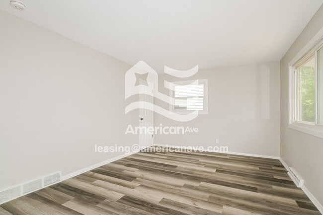 Photo - 11605 Larimore Rd