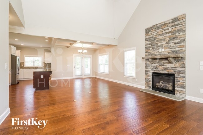 Photo - 123 Lansdowne Pl