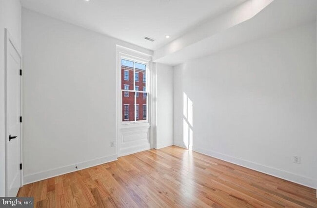 Photo - 1927 Mt Vernon St