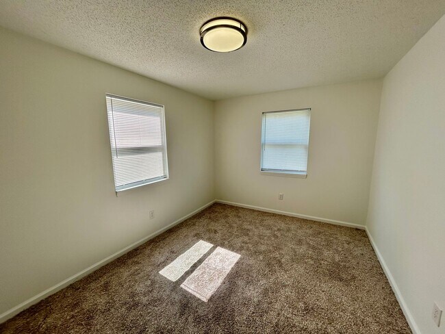 Photo - 2 Bedroom in Danville! Unit 638