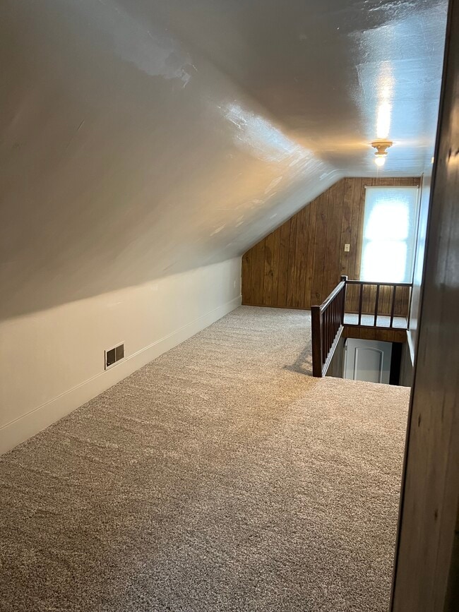 Bedroom - 861 W Wilbeth Rd Unit 861