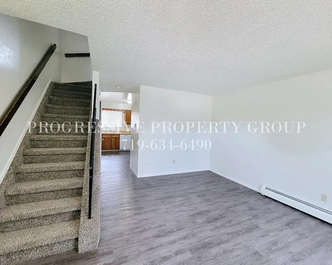 Photo - 49 Chestnut Dr Unit B