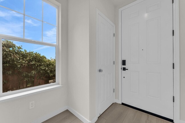 Photo - Gorgeous remodeled 3 bedroom, 3 full bathroom home for rent!