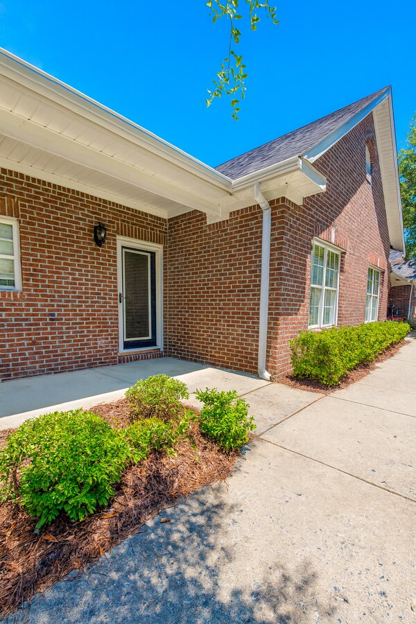 Photo - 248 Hibiscus Way