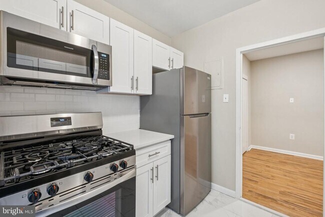 Photo - 135 S 19th St Unit 908