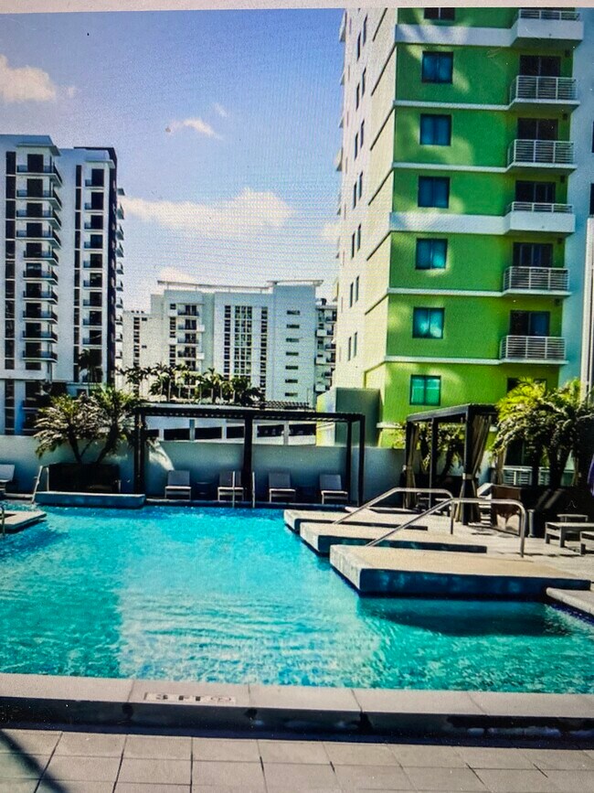 Photo - 1010 SW 2nd Ave Unit 702