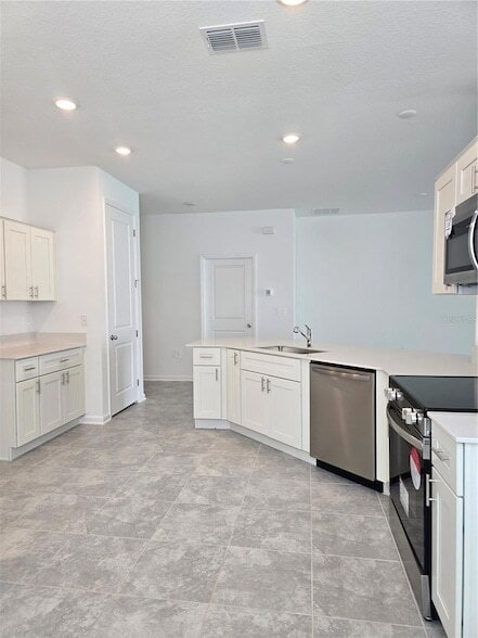 Photo - 1767 Foreman Rd