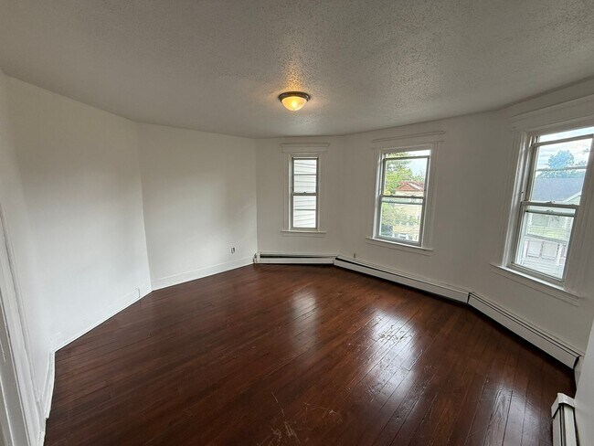 122-124 Shultas Pl