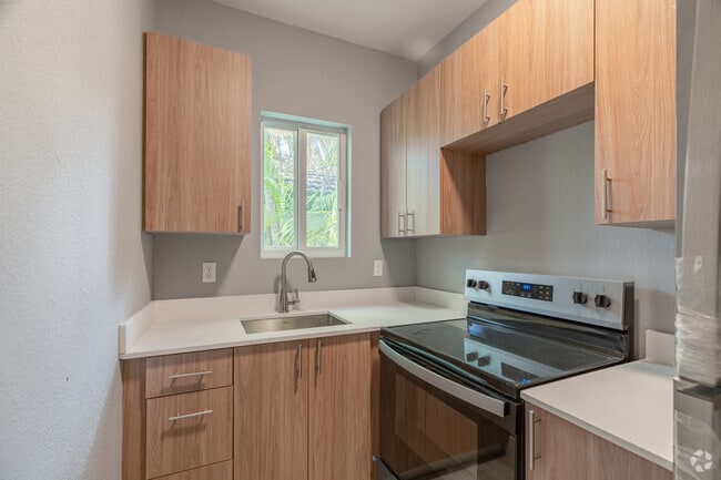 1BR, 1BA - 500SF