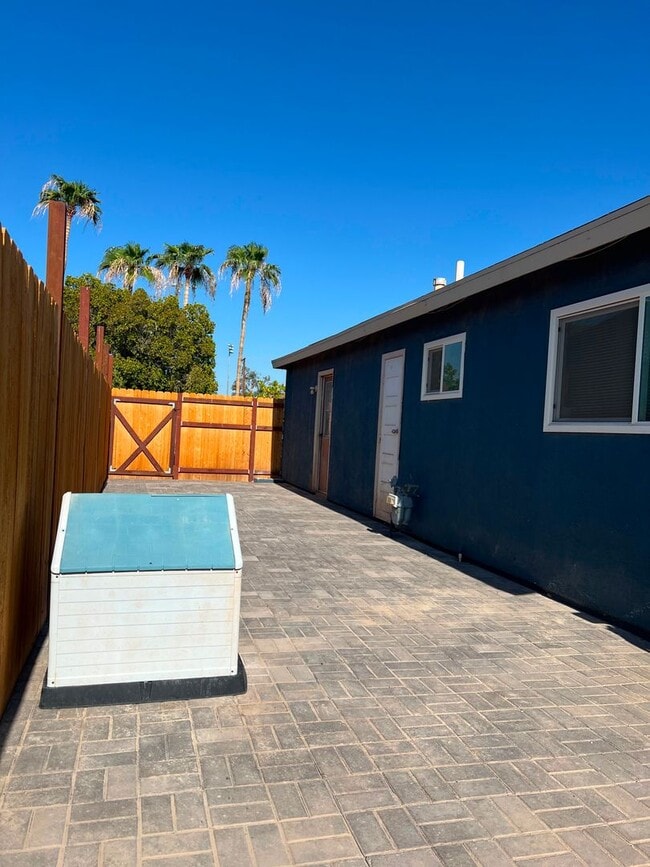 Photo - 1270 N Waterman Ave