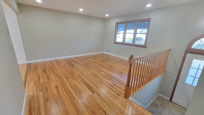 Photo - 23 Princeton Dr