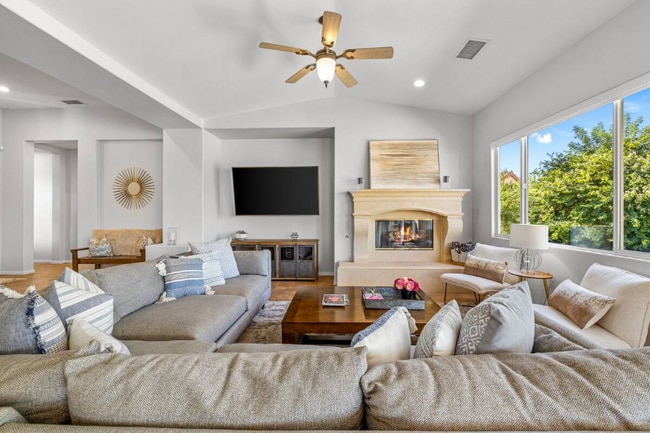 Photo - 44260 Vía Coronado