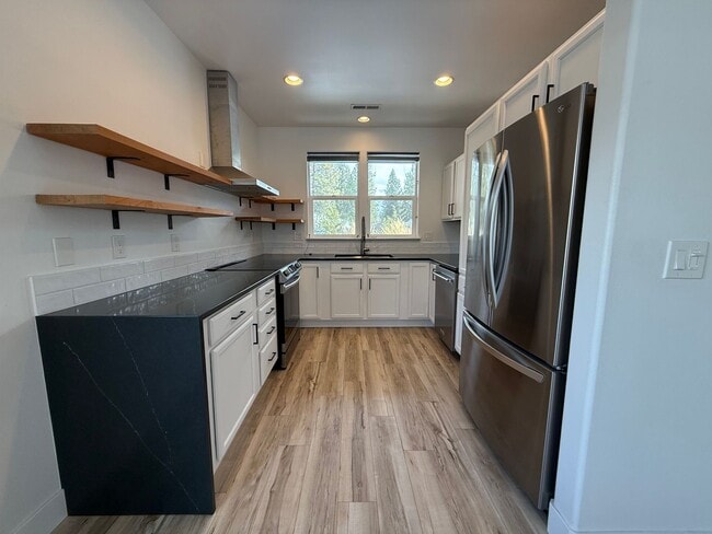 Photo - Beautifully Updated 3 Bed/2 Bath Home - Lodgepole Drive