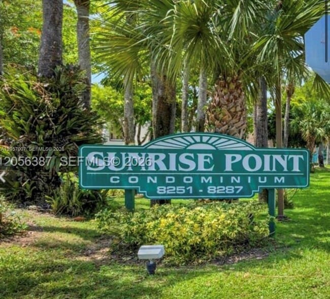 Building Photo - 8261 SW 128th St Unit 203