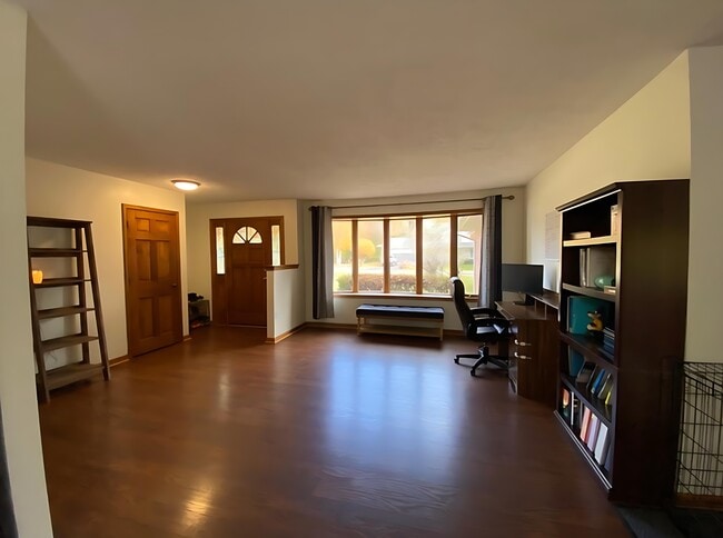 Photo - 8624 Valley Dr