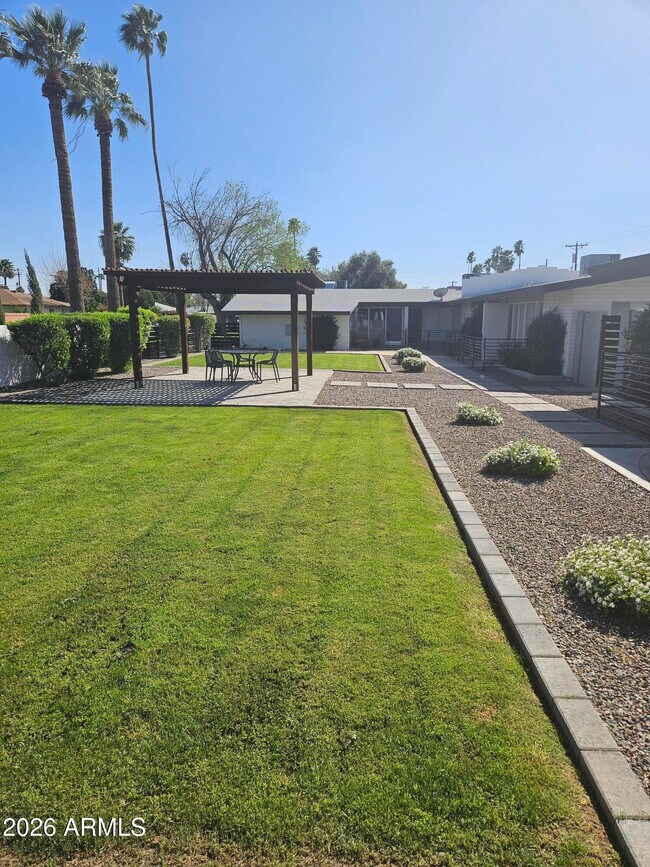 Photo - 2520 N 46th St Unidad 5
