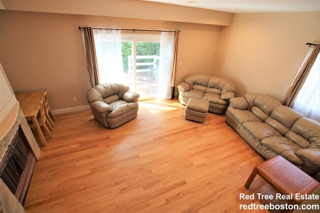 Photo - 50 Undine Rd