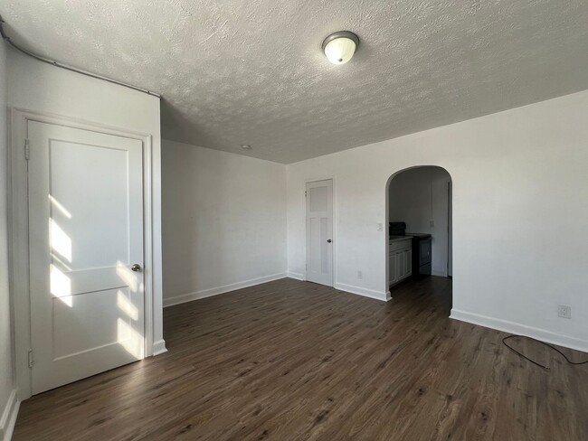 Building Photo - 408 N Wayne St Unit 05 Rental