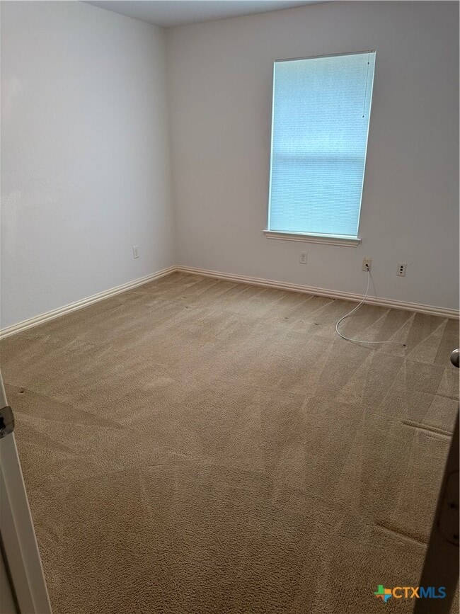 Building Photo - 375 Primrose Way