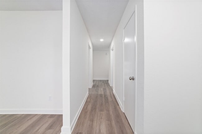 Photo - 17003 Summer Dew Ln