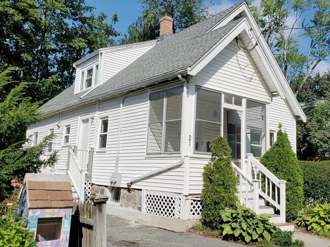 Building Photo - 21 Glenellen Rd Unit 1