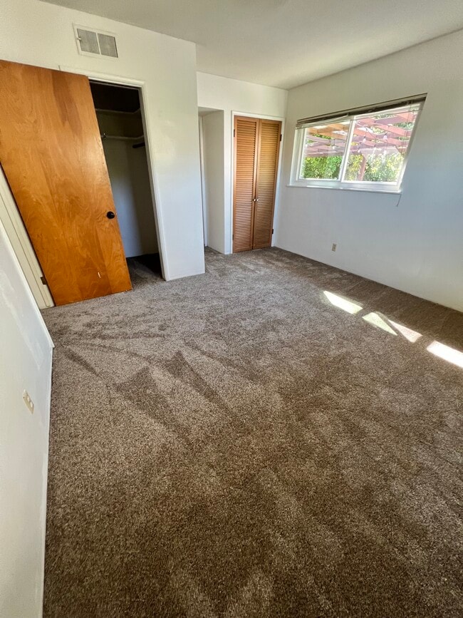 Photo - 189 Carpenter St