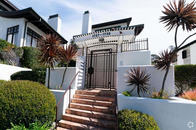 Building Photo - 1733 Coast Blvd Rental