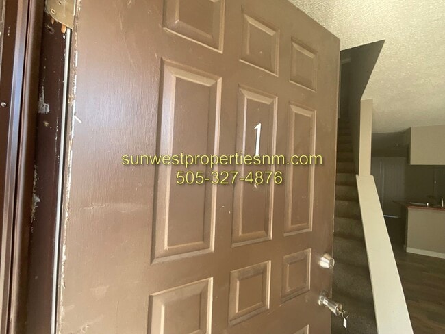 Building Photo - 2 Bedroom, 1 1/2 Bath 2 Story Apartment Home Unit #1