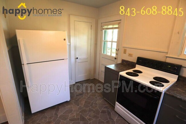 Photo - 2146 Medway Rd