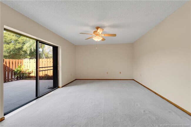 Photo - 5662 SE Windsong Ln