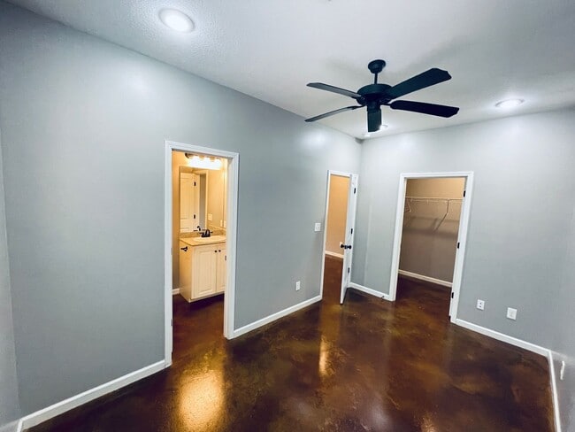 Photo - 1 Bed/1 Bath
