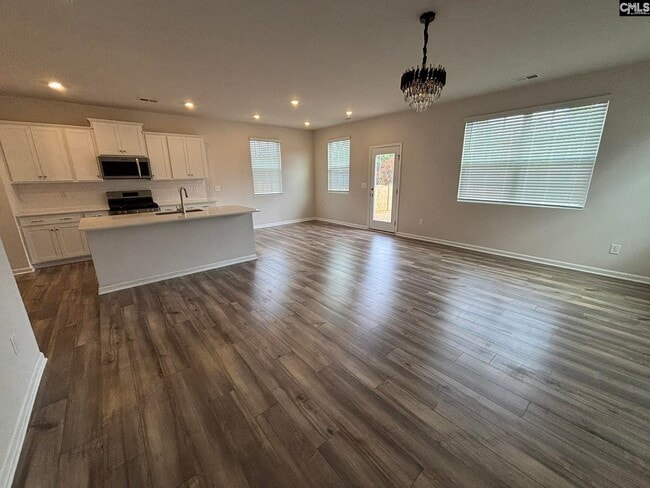 Photo - 520 Richmond Rd