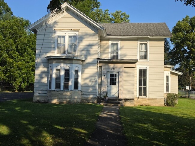 405 W Ferry St Unit 1