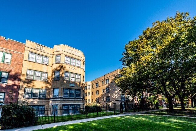 Photo - 7934-42 S Wabash Chicago, IL 60619