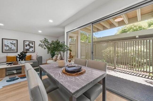 Photo - 280 Easy St Unit 55B