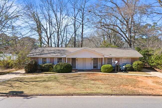 Photo - 547 Thorpe St Townhome