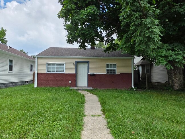 Building Photo - 1524 E Legrande Ave