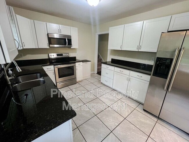 Photo - 544 Hilliard Dr