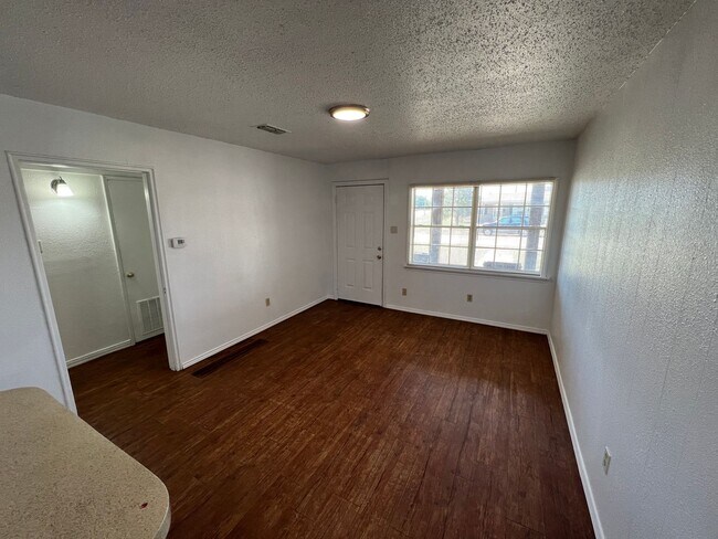 Photo - 4202 35th St Unidad A