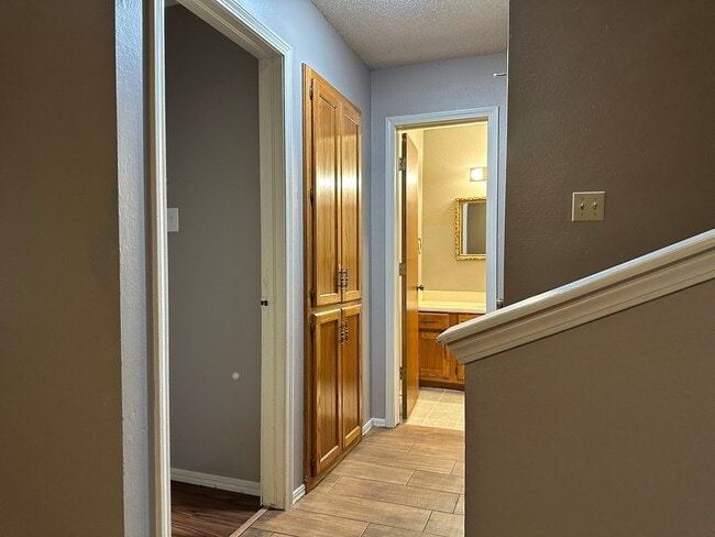 Photo - 119 Perth Ct