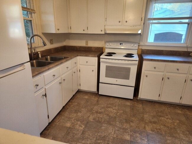 Photo - 3 Bed 1 bath Rancher-Kenbridge/Blackstone